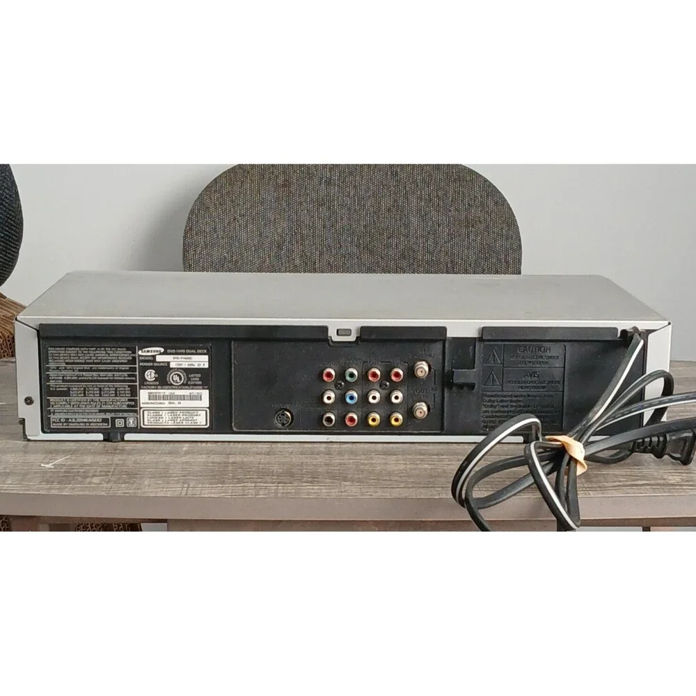 Samsung VCR DVD-V4600C. Silver. DVD/VHS Combo. PARTS ONLY. No Remote.